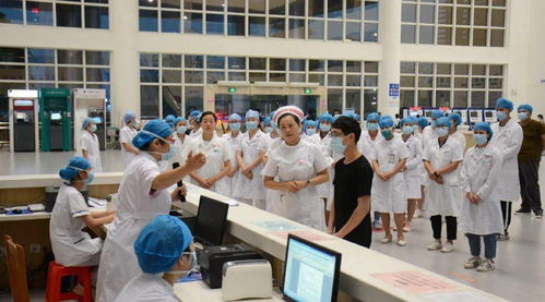 小窗口，暗藏大禮儀——市一醫(yī)院服務(wù)窗口刮起文明禮儀學(xué)習(xí)之風(fēng)